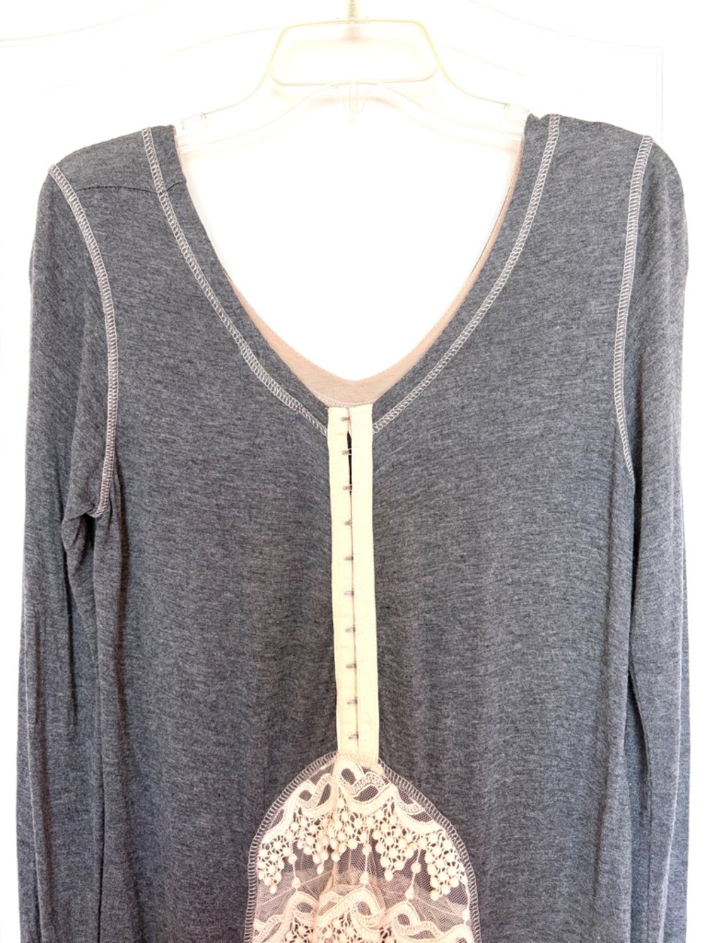 Anthropologie Scrapbook Originals Gray Mixed Media Tunic Top Lace Ruffles Stripe - Picture 14 of 16